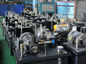 液壓(yā)系統成(chéng)品區