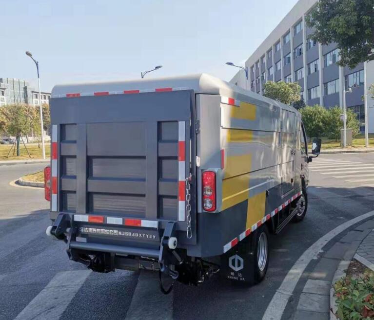 汽車尾闆(pǎn)維修方法(fa)