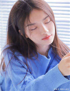 带刀片的婴儿