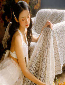 美女黄18岁以下禁看