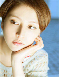 内藤斐奈